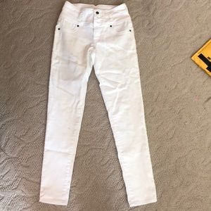 White high waisted skinny stretch jeans